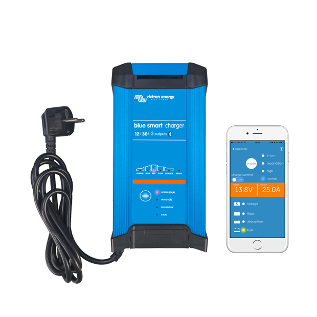 Blue Smart IP22 Charger 12/15 (3)